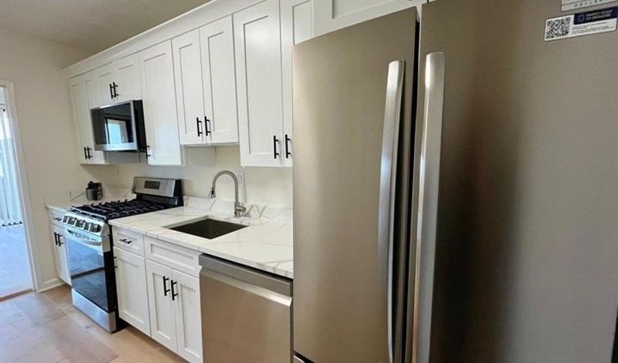 4141 N HENDERSON Rd 912, Arlington, VA 22203 - 1 Beds, 1 Bath