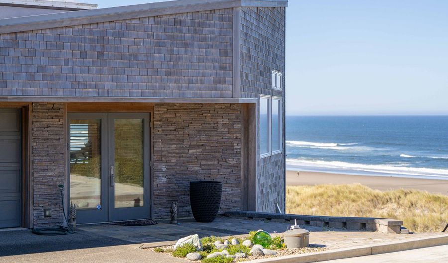 2770 WHALE WATCH Way, Bandon, OR 97411 - 3 Beds, 4 Bath