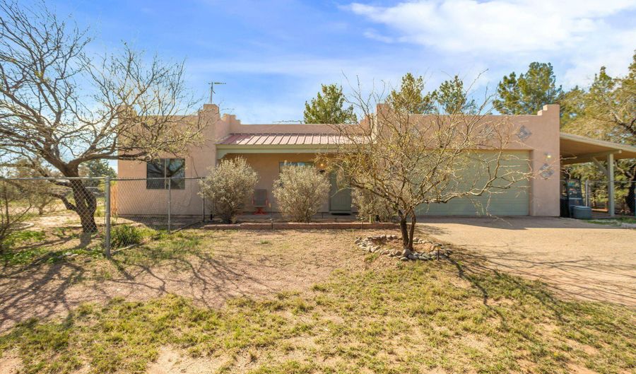 3135 W Green Park Dr, Benson, AZ 85602 - 3 Beds, 2 Bath