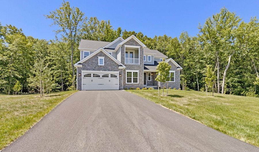 2012 SAINT JAMES Rd, Accokeek, MD 20607 - 5 Beds, 5 Bath