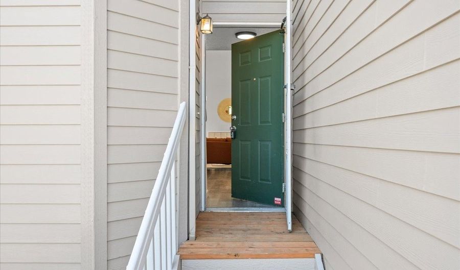 17630 SW BRECKENRIDGE Ln, Beaverton, OR 97007 - 3 Beds, 3 Bath