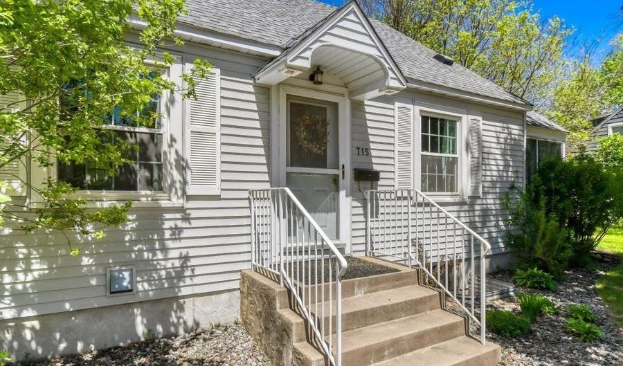 715 Cross St, Anoka, MN 55303 - 3 Beds, 2 Bath