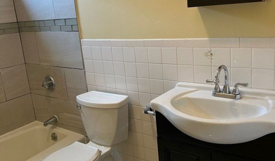 15 Harlem St 3, Boston, MA 02121 - 3 Beds, 1 Bath