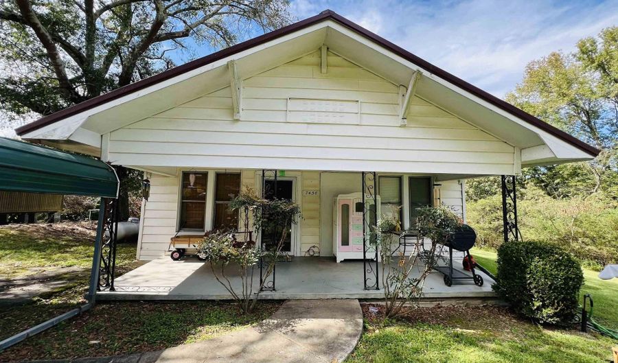 7430 4th Ave, Altoona, AL 35952 - 2 Beds, 1 Bath