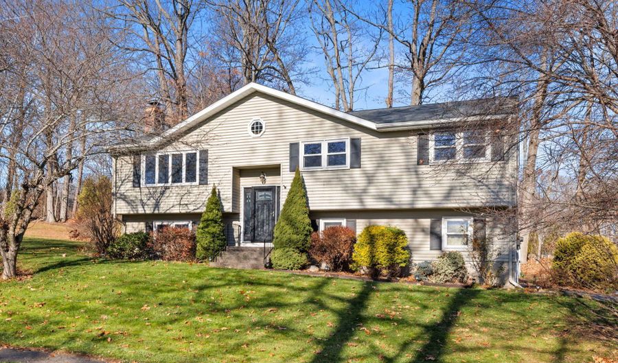 77 Vermont Dr, Bristol, CT 06010 - 3 Beds, 3 Bath