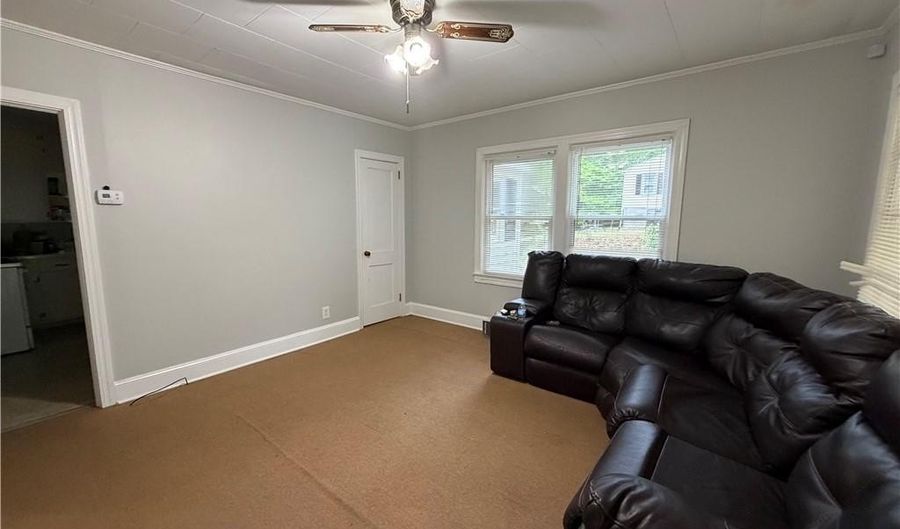 421 Summit Ave, Asheboro, NC 27203 - 2 Beds, 1 Bath