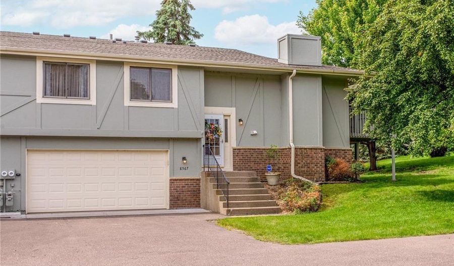 8567 Xenium Ln N, Maple Grove, MN 55369 - 2 Beds, 2 Bath