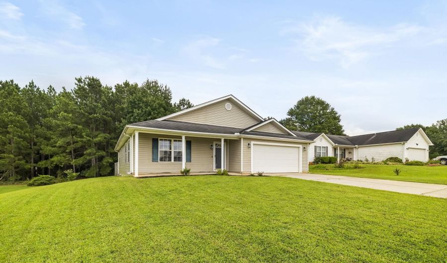 111 Casa Del Rio Dr, Anderson, SC 29625 - 3 Beds, 2 Bath