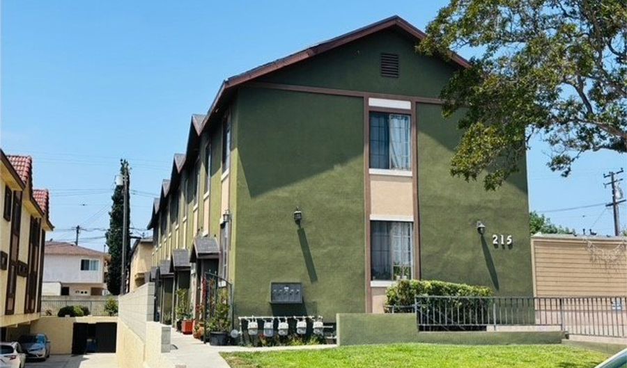 215 S 5th St, Alhambra, CA 91801 - 10 Beds, 10 Bath