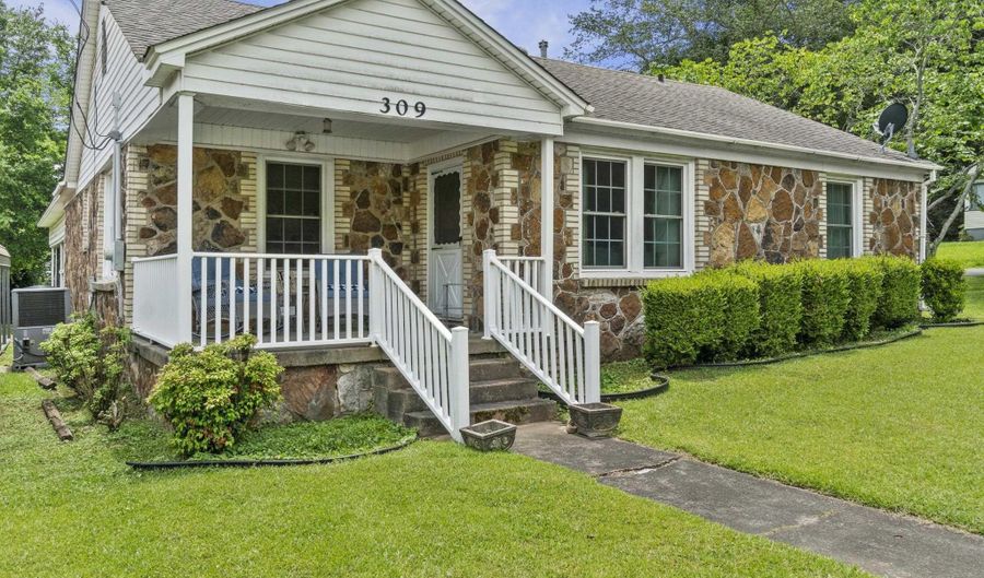 309 W Cleveland St, Bald Knob, AR 72010 - 3 Beds, 2 Bath