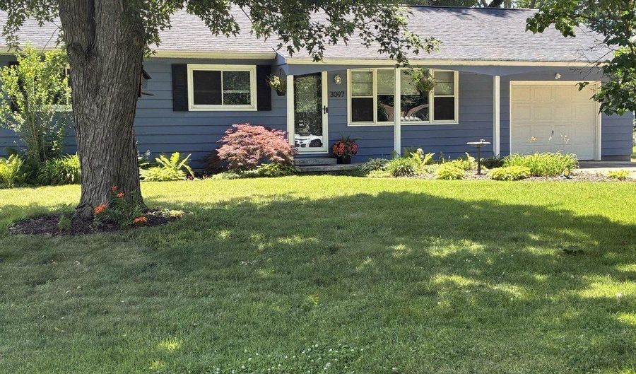 3097 Marvin Dr, Adrian, MI 49221 - 3 Beds, 1 Bath