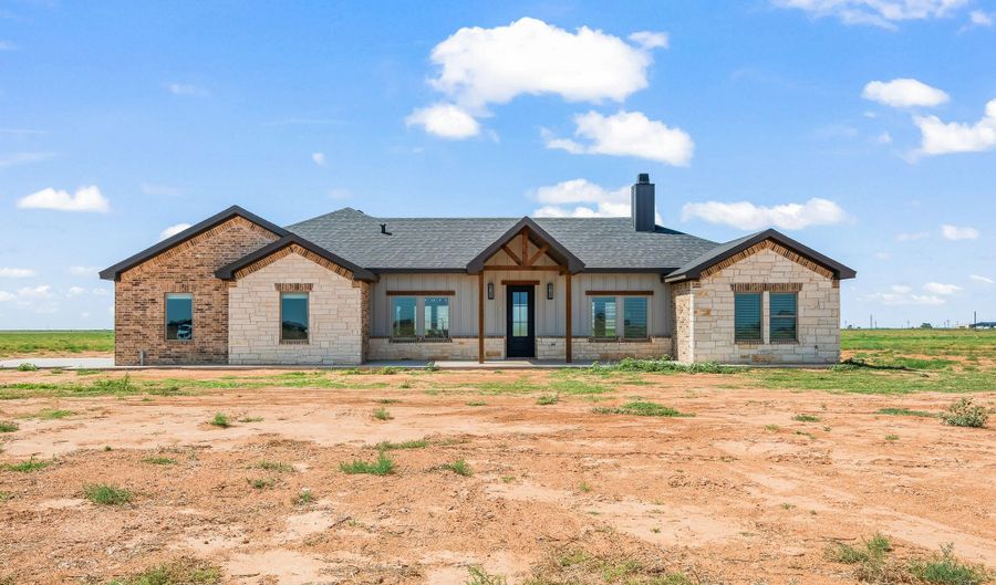 706 E F M 597, Abernathy, TX 79311 - 3 Beds, 3 Bath