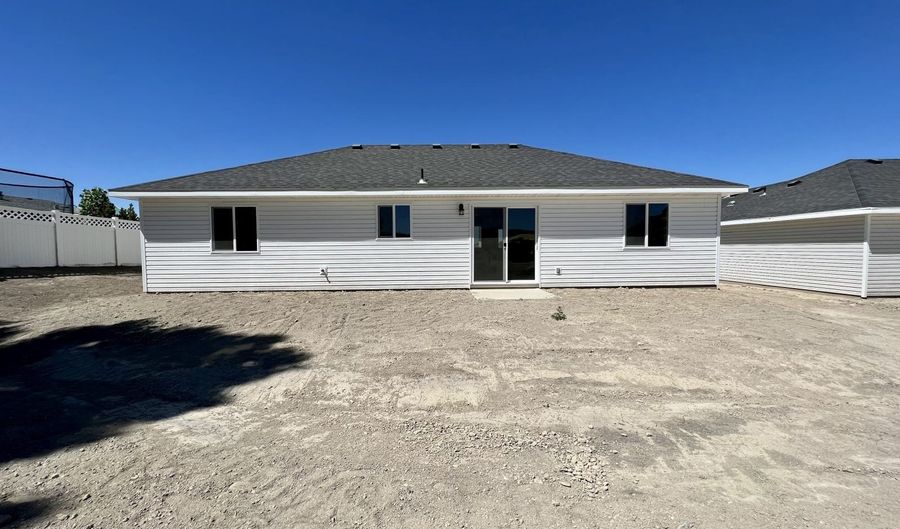 1715 Opal Dr, Elko, NV 89801 - 3 Beds, 2 Bath