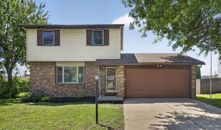 1707 Muny Vista Dr, Alton, IL 62002 - 3 Beds, 2 Bath