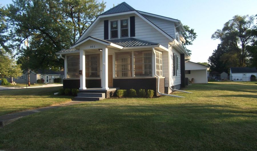 301 E Mill St, Angola, IN 46703 - 4 Beds, 2 Bath