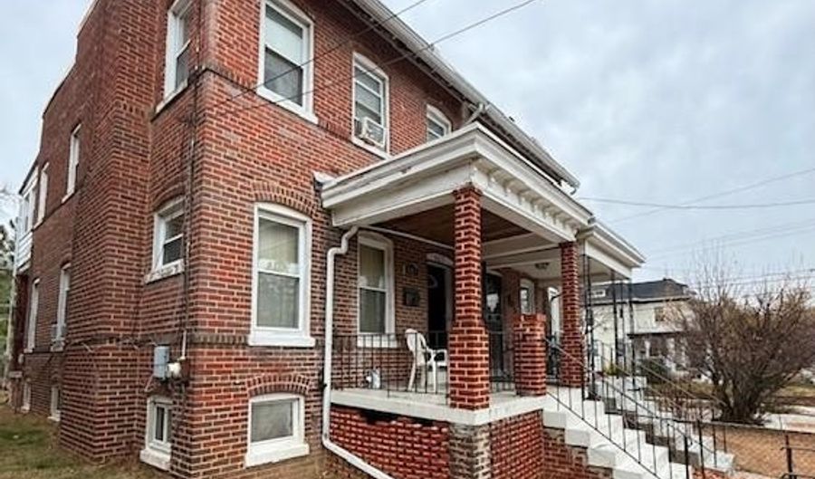 803 QUACKENBOS St NW, Washington, DC 20011 - 3 Beds, 2 Bath