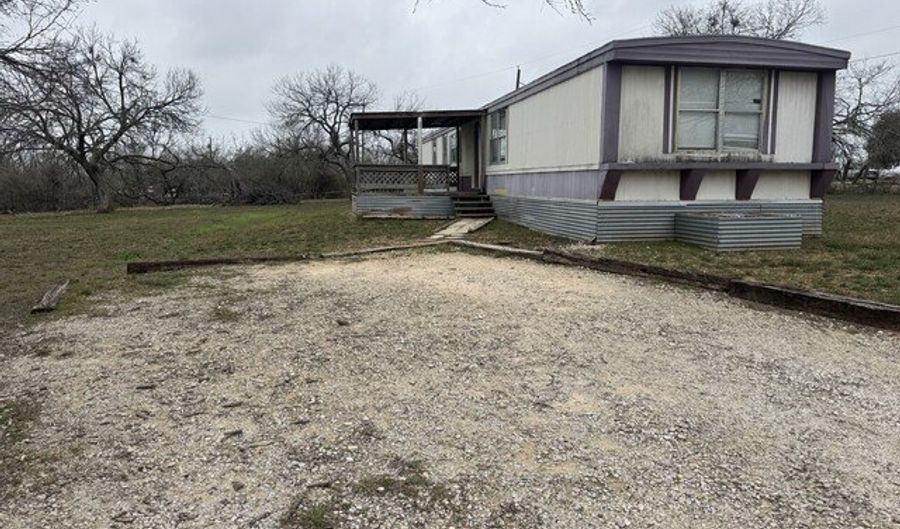6060 Mount Olive, Adkins, TX 78101 - 2 Beds, 2 Bath