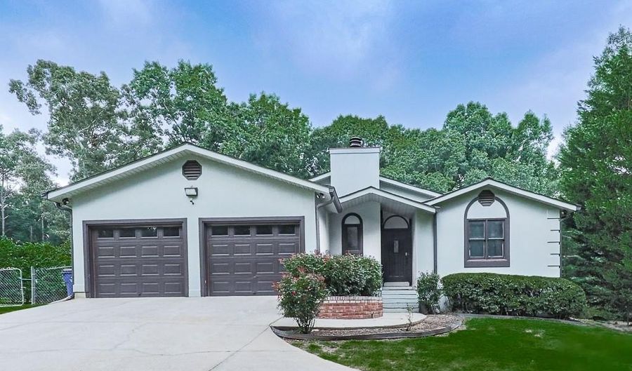1310 Dillon Rd, Austell, GA 30168 - 3 Beds, 4 Bath