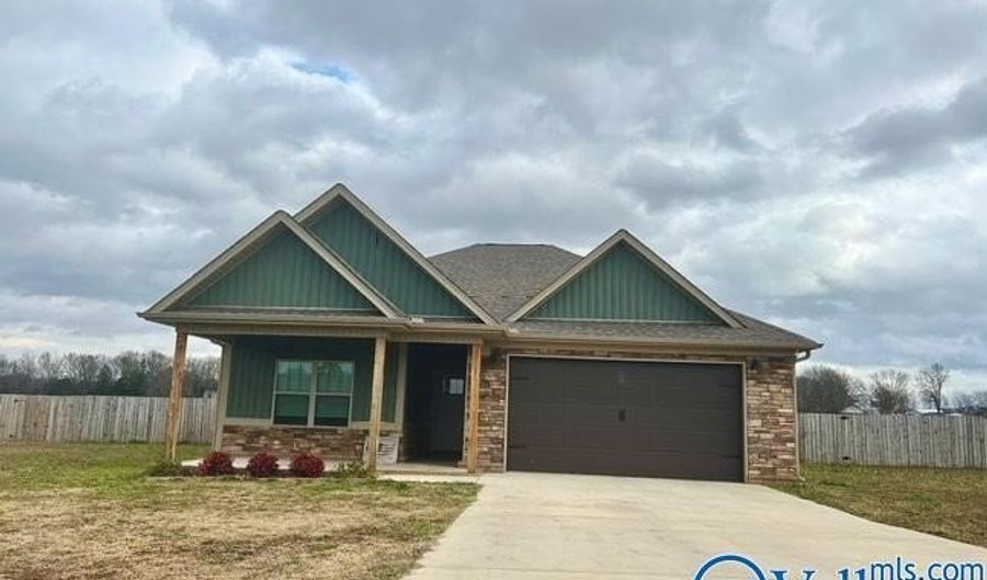 15100 Blackburn Rd, Athens, AL 35611 - 3 Beds, 3 Bath