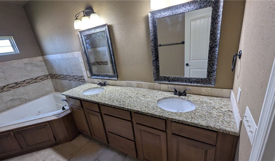 4001 SW Capstone Ave, Bentonville, AR 72712 - 3 Beds, 2 Bath