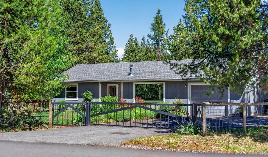 56125 Snow Goose Rd, Bend, OR 97707 - 2 Beds, 1 Bath