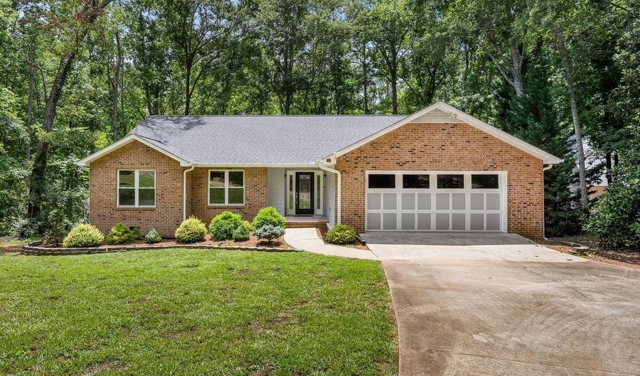 1420 Hunters Trl, Anderson, SC 29625 - 4 Beds, 4 Bath