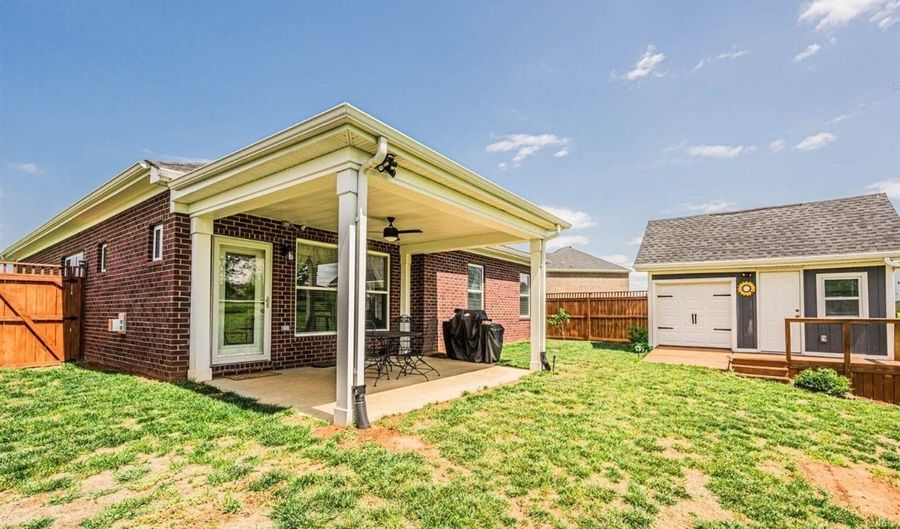 9252 Woodgate Cir, Alvaton, KY 42122 - 3 Beds, 2 Bath