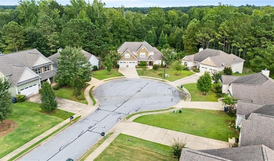 2070 AUTUMN RIDGE Way, Auburn, AL 36879 - 5 Beds, 4 Bath