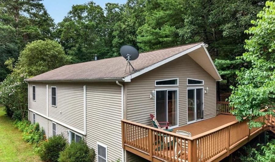 80 Old Shannock Rd, Charlestown, RI 02813 - 3 Beds, 3 Bath