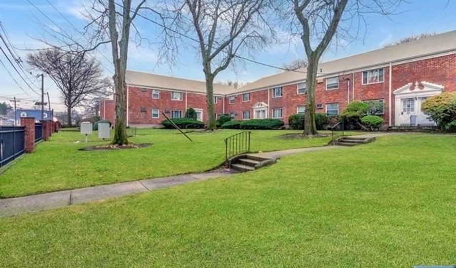 50 S First St, Bergenfield, NJ 07621 - 2 Beds, 1 Bath