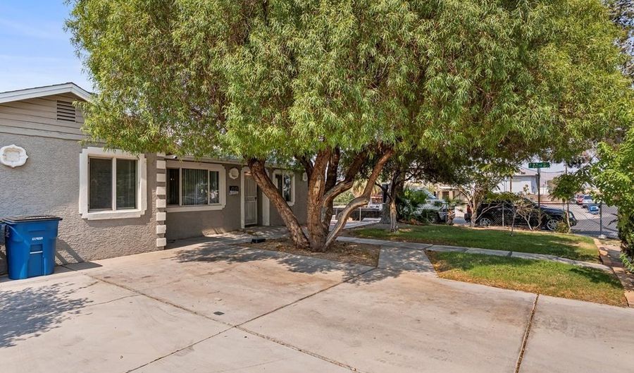 2223 E Ogden Ave, Las Vegas, NV 89101 - 3 Beds, 2 Bath