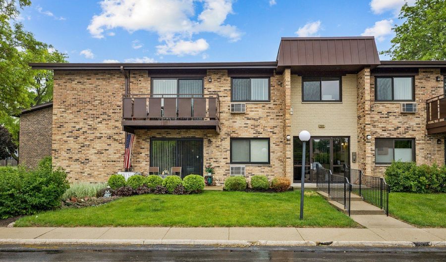 2642 N Windsor Dr 102, Arlington Heights, IL 60004 - 1 Beds, 1 Bath