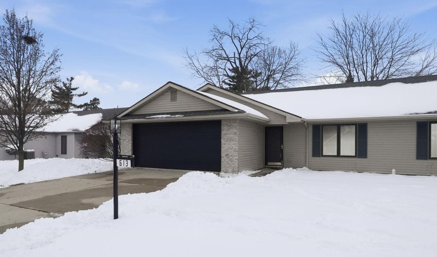 613 615 Sarah Dr, Angola, IN 46703 - 4 Beds, 4 Bath