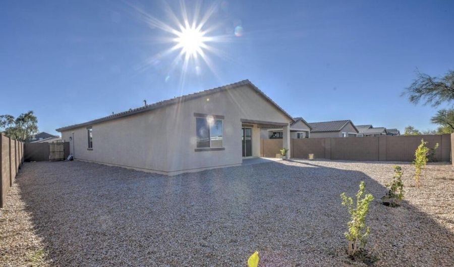 1266 E KINGMAN St, Casa Grande, AZ 85122 - 4 Beds, 2 Bath