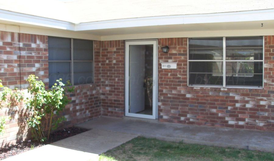 1811 Wisdom Dr, Amarillo, TX 79106 - 2 Beds, 1 Bath
