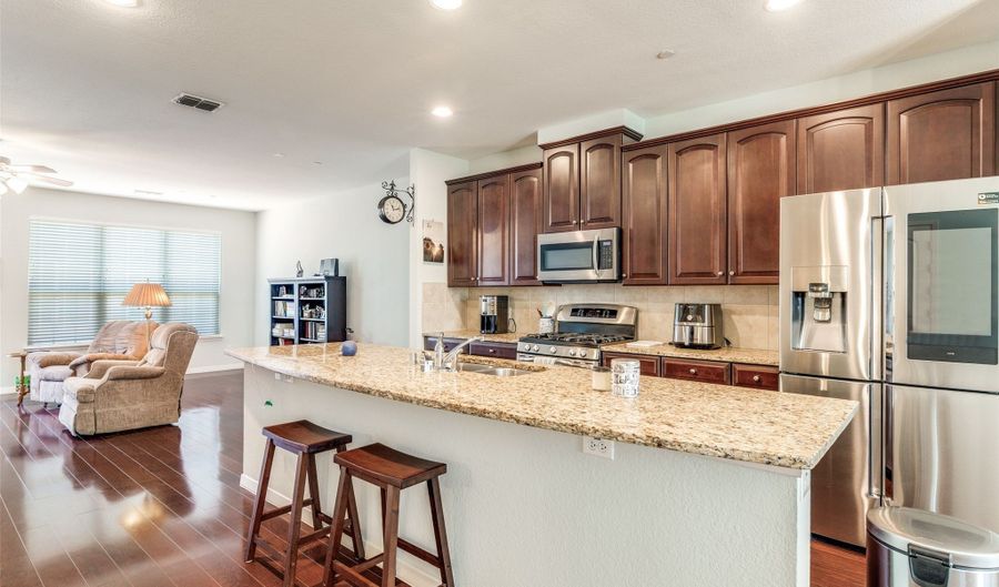 3888 Everwood Ln, Addison, TX 75001 - 3 Beds, 4 Bath