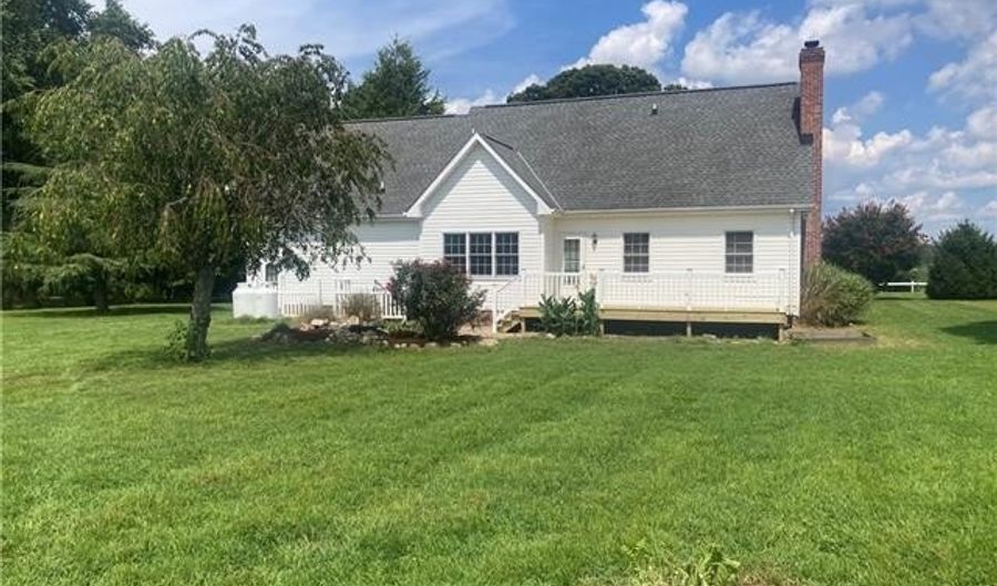 4320 Windy Ln, Barhamsville, VA 23011 - 3 Beds, 3 Bath
