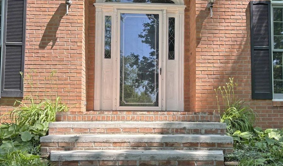 7625 Edria Ln, Athens, OH 45701 - 5 Beds, 4 Bath