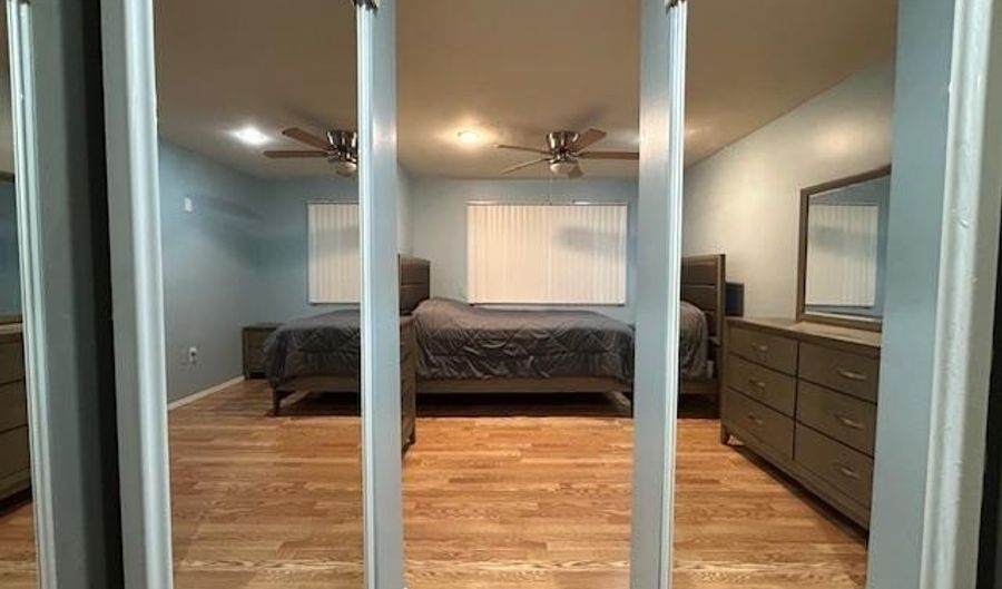 615 Broadway 11, Amityville, NY 11701 - 1 Beds, 1 Bath