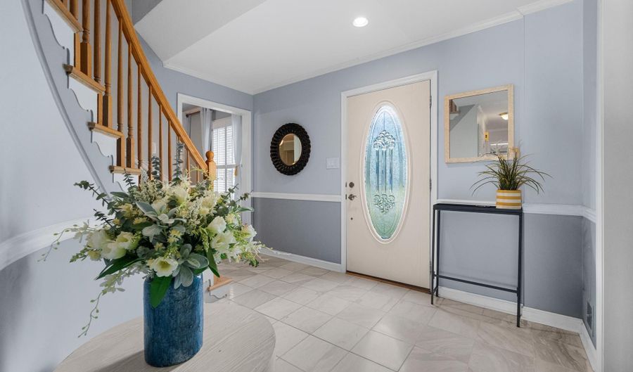 3716 KRYSIA Ct, Annandale, VA 22003 - 4 Beds, 4 Bath