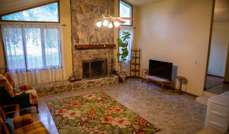 164 Plier, Baxley, GA 31513 - 3 Beds, 2 Bath