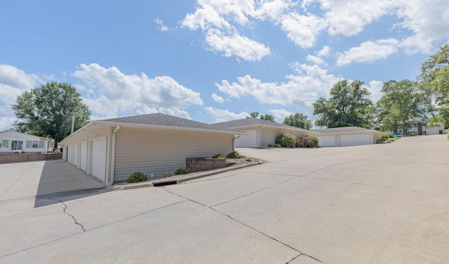 14 Iowa St. B2, Arnolds Park, IA 51331 - 3 Beds, 2 Bath