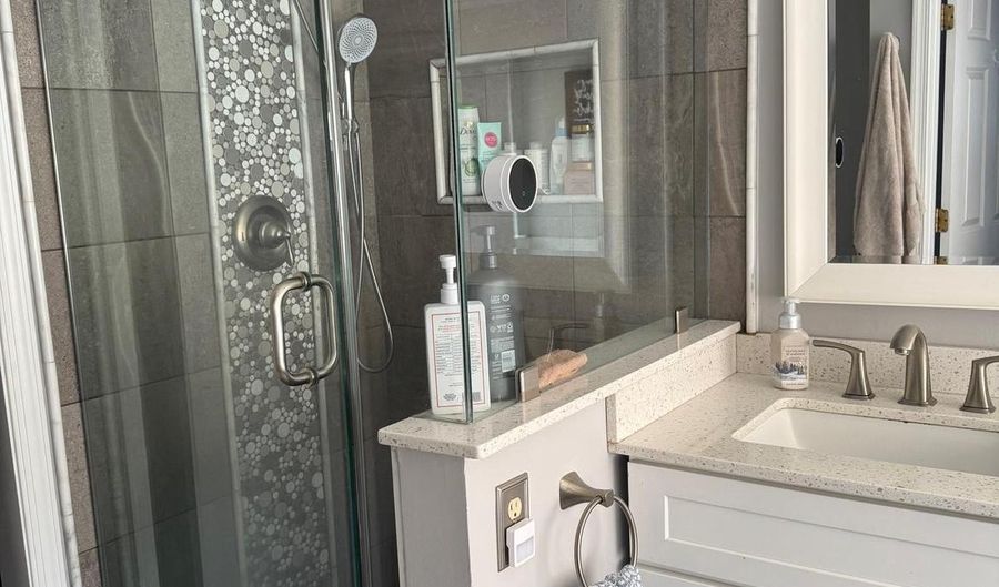 20691 SOUTHWIND Ter, Ashburn, VA 20147 - 4 Beds, 4 Bath