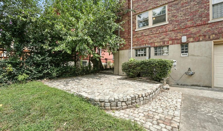 3191 Glenmore Ave, Cincinnati, OH 45211 - 3 Beds, 2 Bath