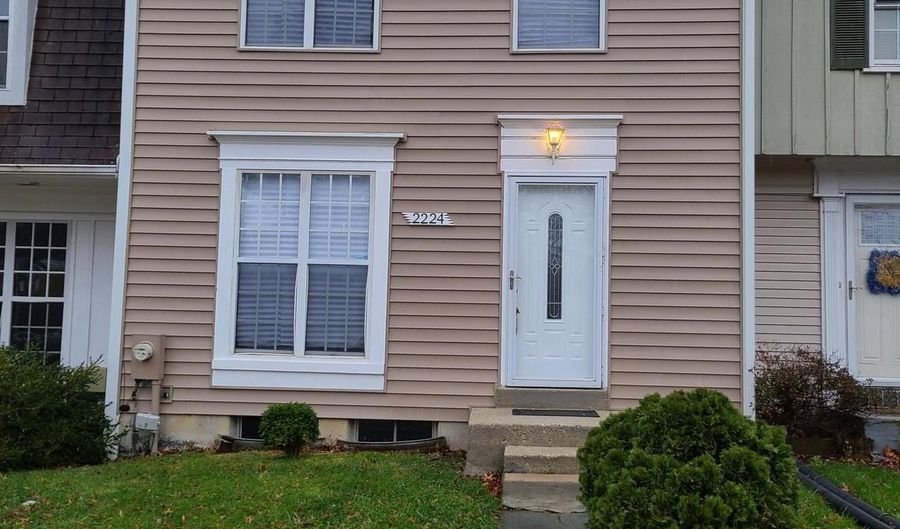 2224 PRINCE OF WALES Ct, Bowie, MD 20716 - 3 Beds, 2 Bath