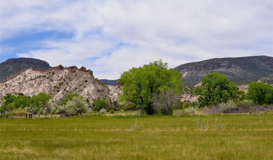 Lots 1 & 2 off of CR-162, Abiquiu, NM 87510 - 0 Beds, 0 Bath