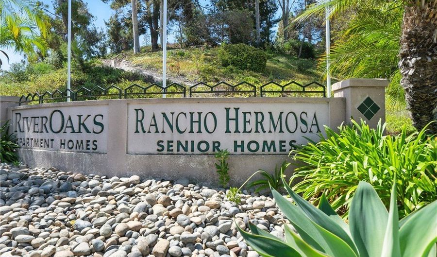 3935 San Ramon Dr, Oceanside, CA 92057 - 2 Beds, 2 Bath