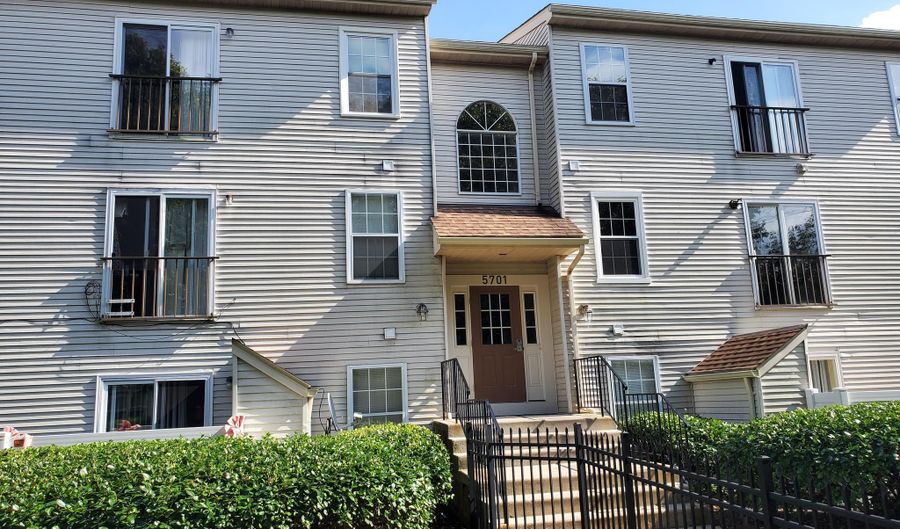 5701 F LAVENDER Plz, Frederick, MD 21703 - 2 Beds, 2 Bath