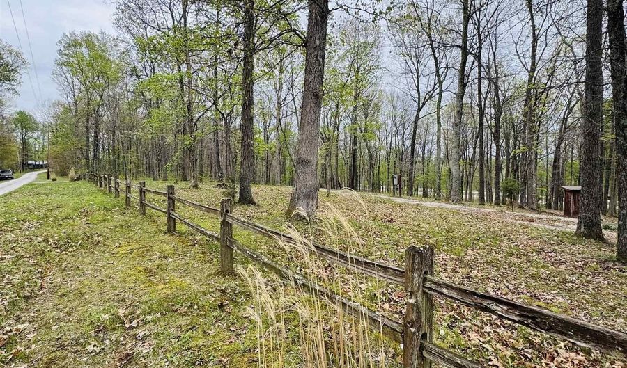 Tract 3 E Pine Road Common, Bloomfield, IN 47424 - 0 Beds, 0 Bath