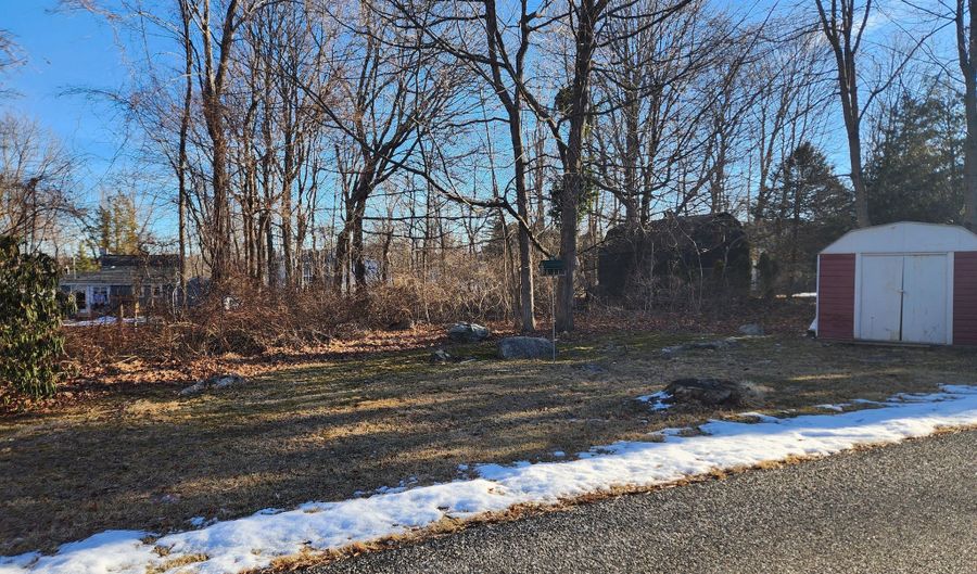 113 Spring Trl, Coventry, CT 06238 - 2 Beds, 1 Bath